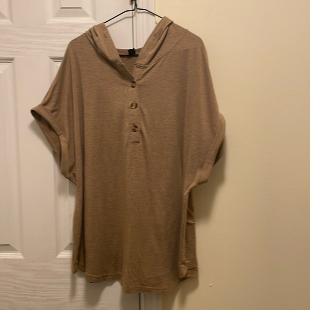 Tan Women’s 2XL Short-Sleeve Batwing Hoodie Tee by Shein Curve